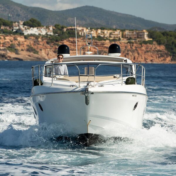 boot_mieten_sessaC38_lucky_charter_mallorca_02_frontal