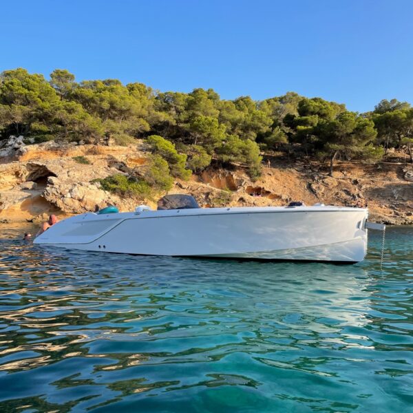 Frauscher 858 Fantom Air yacht on the sea Mallorca